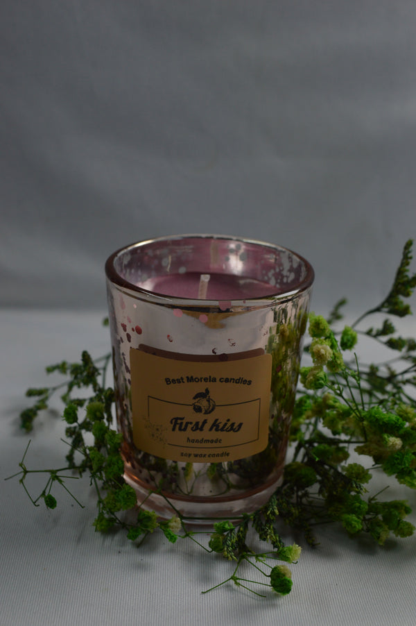 First Kiss Candle